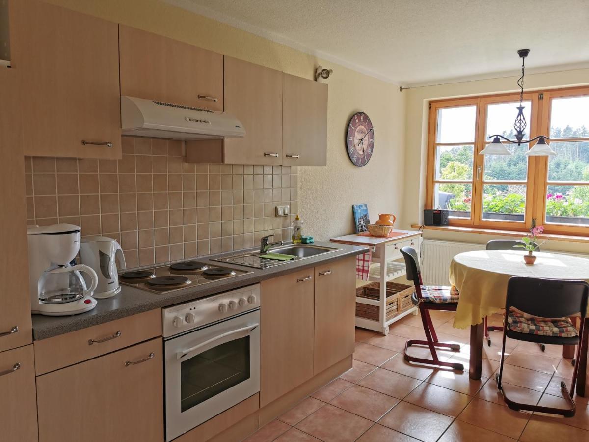 Ferienwohnung "Am Saalehaken" Gossitz エクステリア 写真