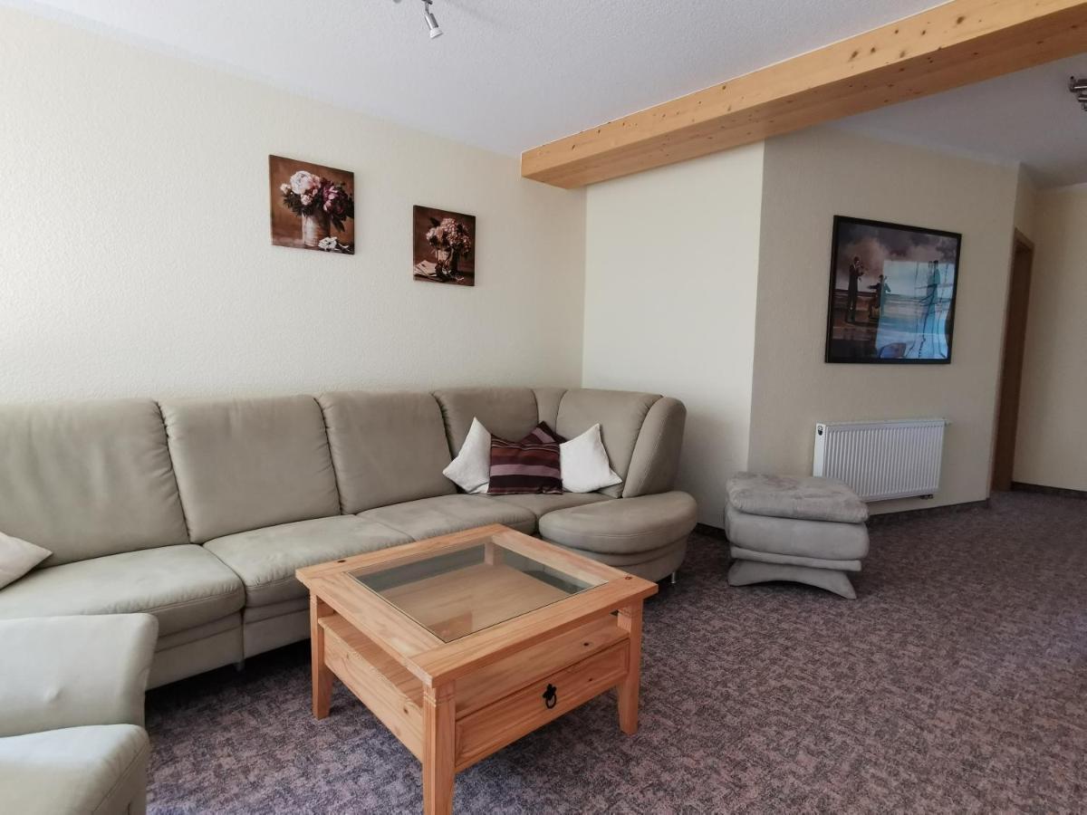 Ferienwohnung "Am Saalehaken" Gossitz エクステリア 写真